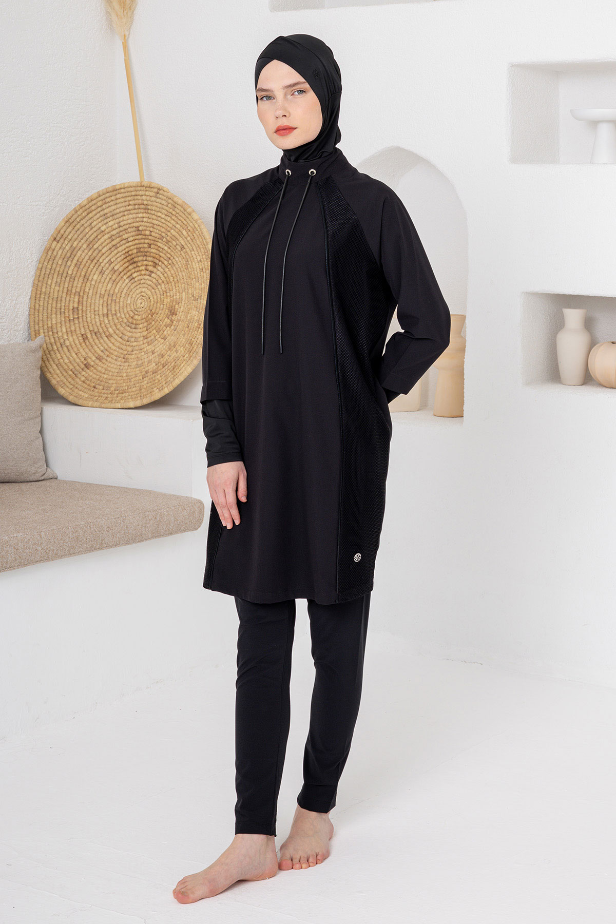 Adasea Kadın Tam Kapalı Tesettür Mayo Spor Likralı Bağcıklı Yaka Yan File Deri Görünümlü - Siyah - Thumbnail