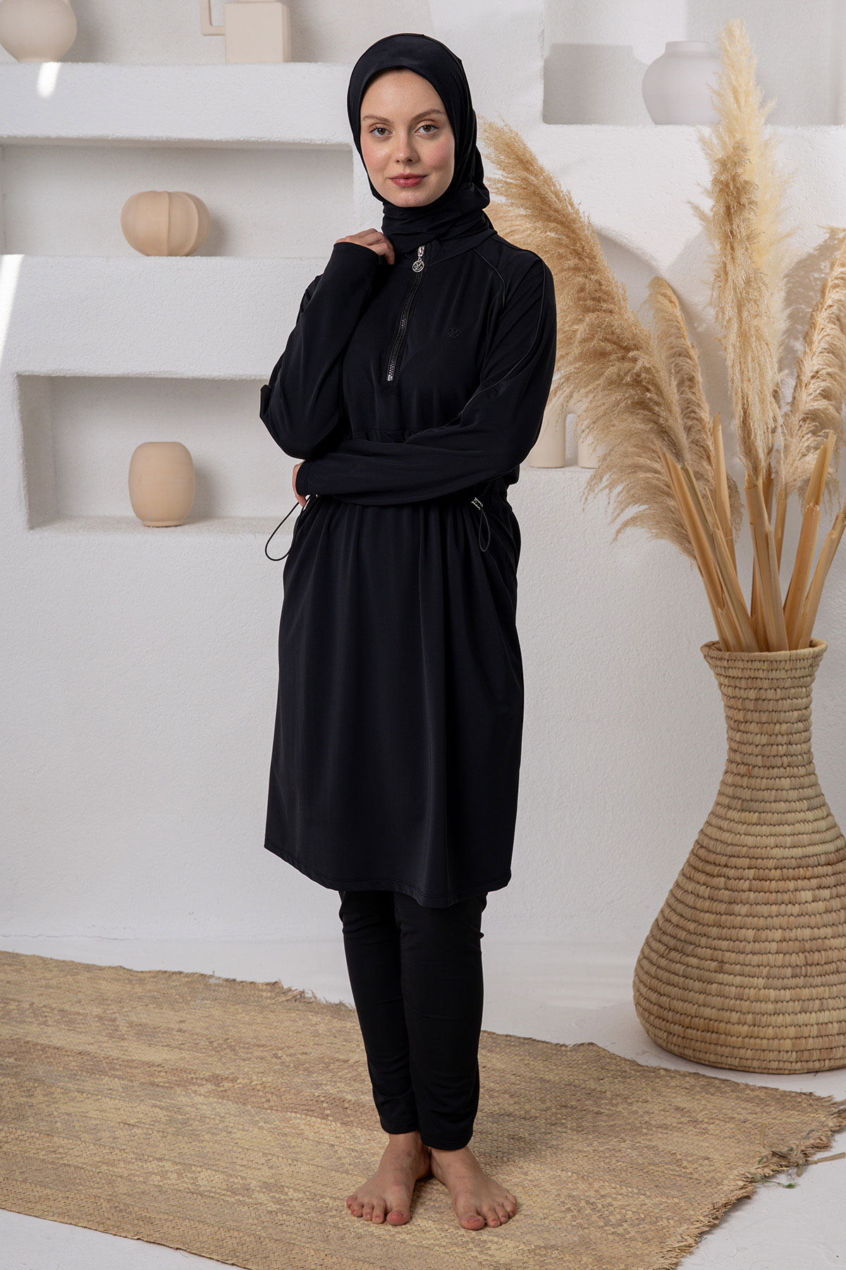 Adasea Kadın Tam Tesettür Mayo Maria Likralı Ayarlanabilir Bel Yarım Fermuarlı Beli Lastikli - Siyah - Thumbnail