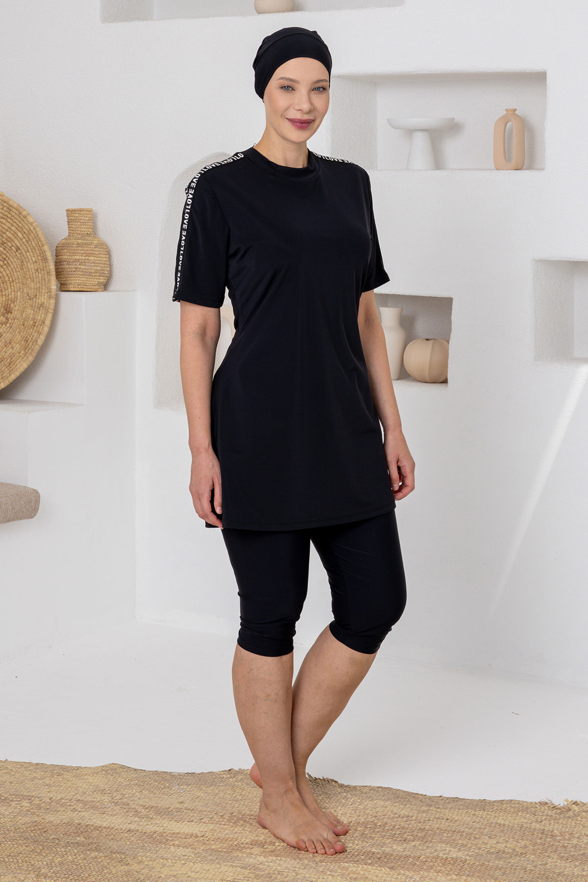 Adasea Kadın Yarı Kapalı Mayo Büyük Beden Alex Kısa Kollu Likralı Love Yazılı - Siyah - Thumbnail