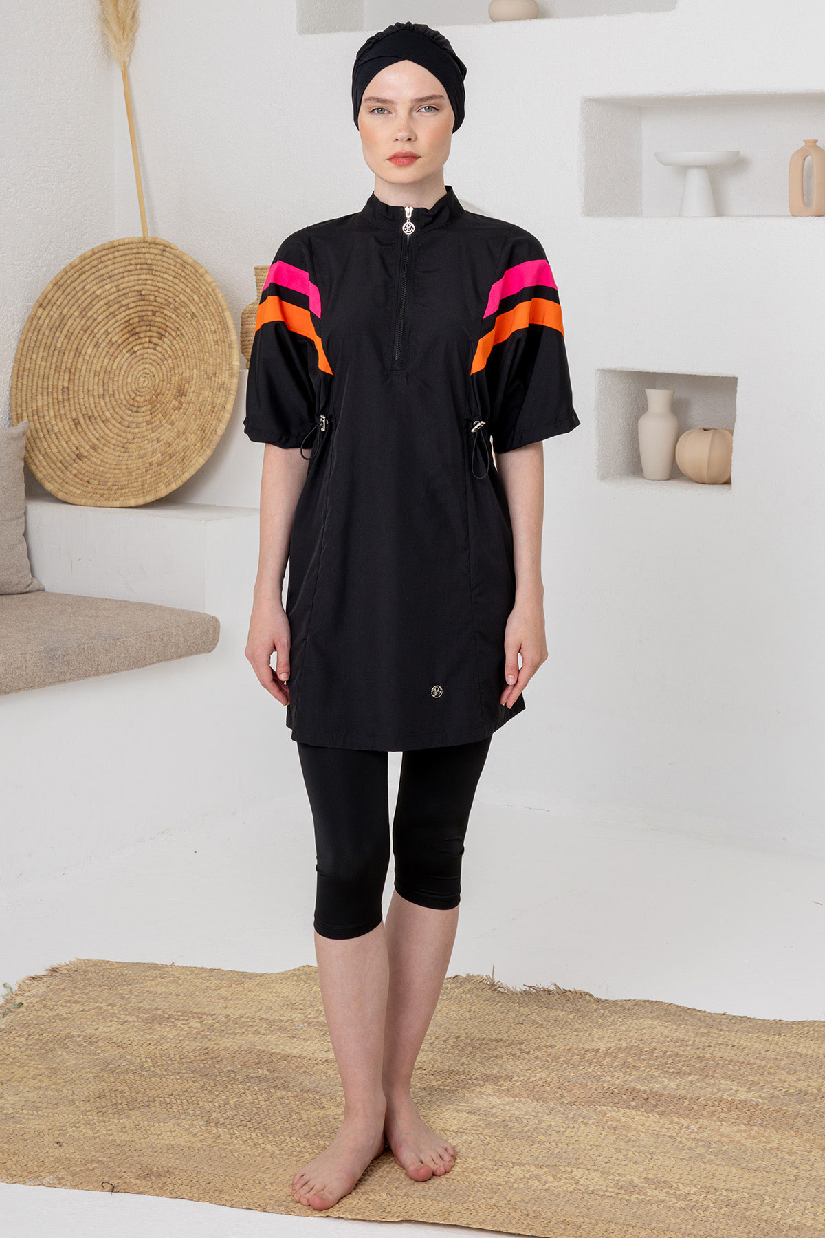 Adasea Kadın Yarı Kapalı Mayo Yarım Kollu Cassy Yarım Fermuarlı Spor Likra - Siyah - Thumbnail