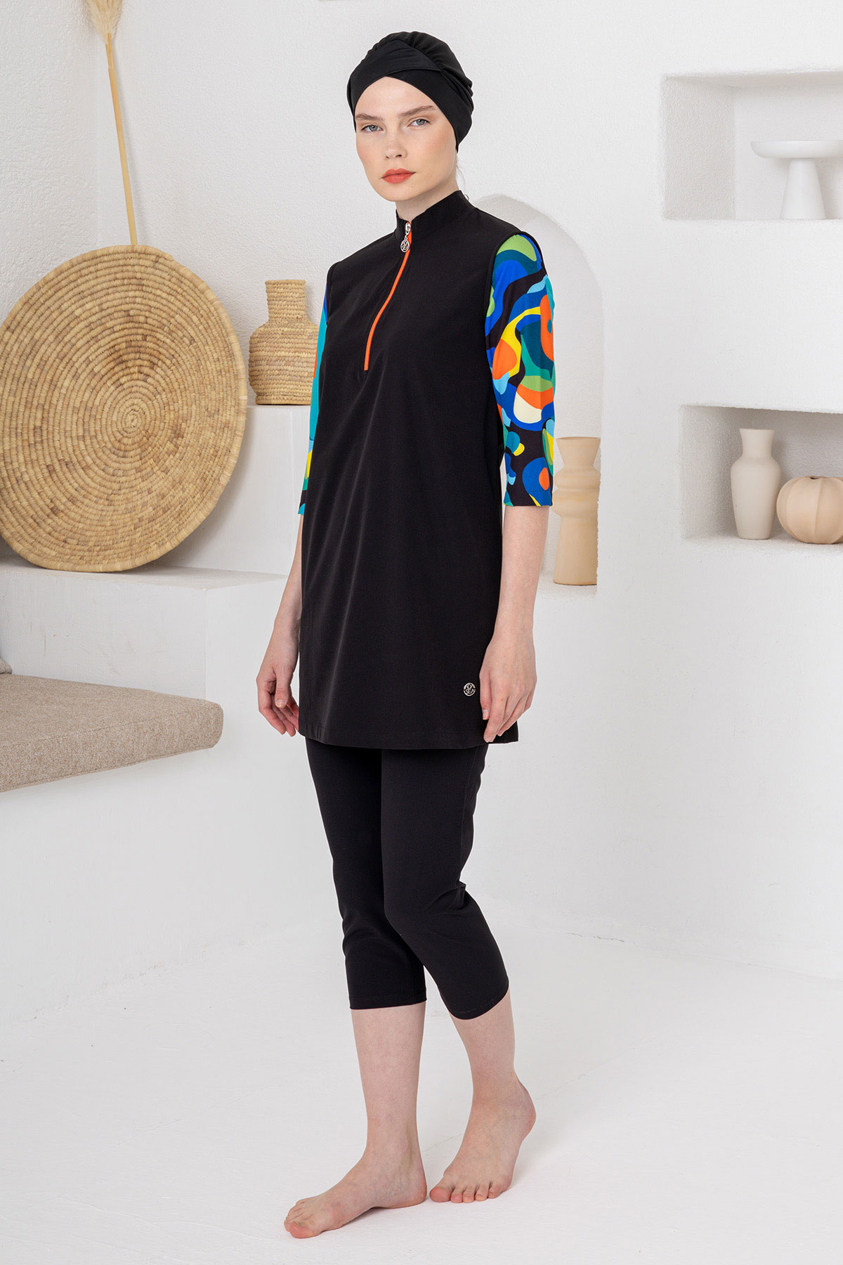 Adasea Kadın Yarı Kapalı Mayo Yarım Kollu Edgar Likralı Kollar Desenli Yarım Fermuarlı - Siyah - Thumbnail