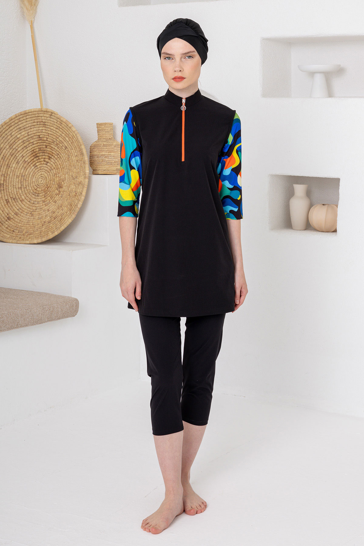 Adasea Kadın Yarı Kapalı Mayo Yarım Kollu Edgar Likralı Kollar Desenli Yarım Fermuarlı - Siyah - Thumbnail