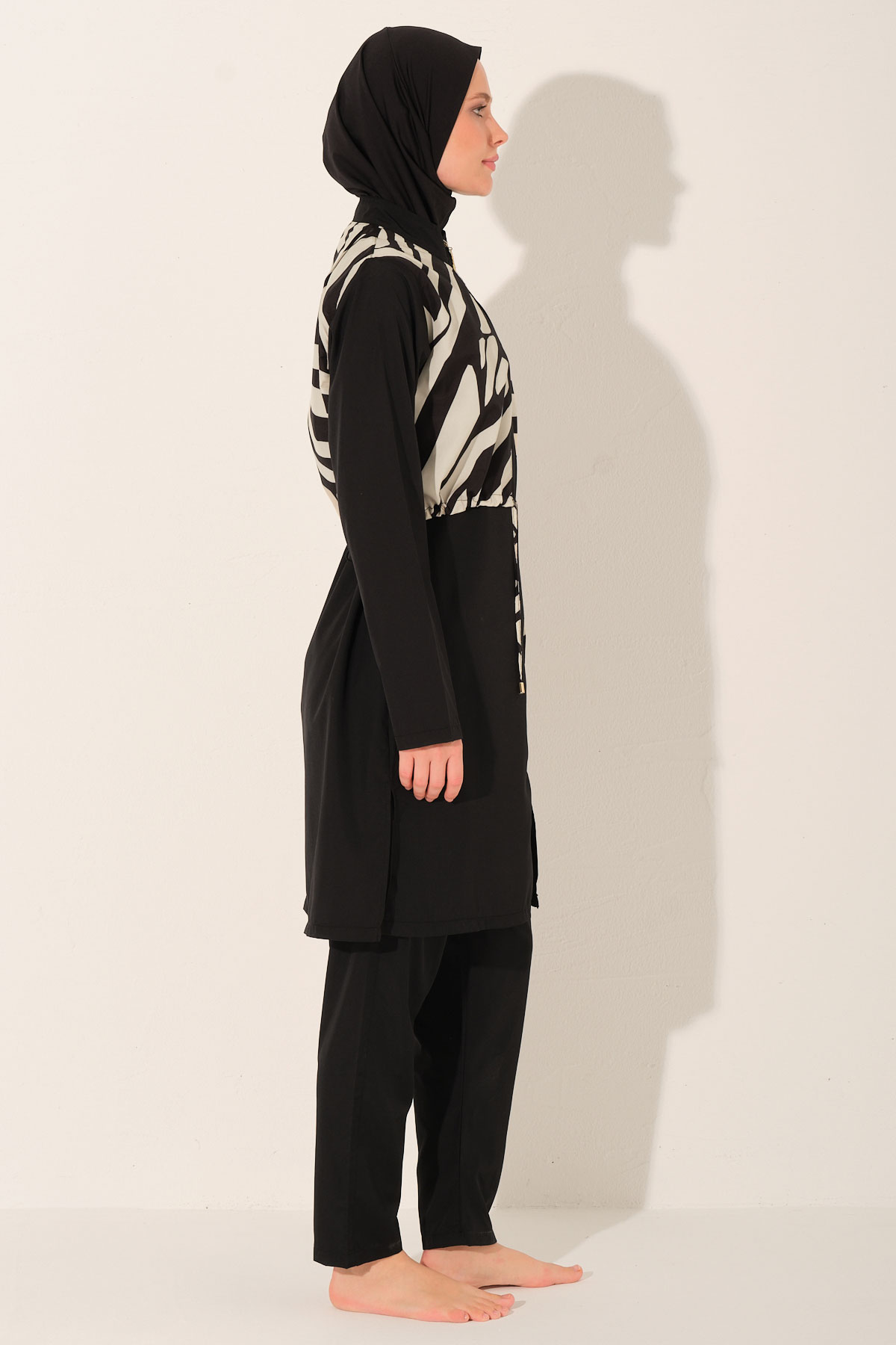 Alfasa Kadın Tam Kapalı Tesettür Mayo Beli Lastikli Paraşüt Kumaş Düz Paça Desenli - Siyah - Thumbnail