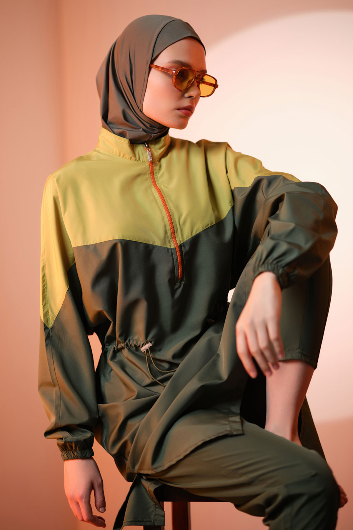 Alfasa Kadın Tam Kapalı Tesettür Mayo Beli Lastikli Paraşüt Kumaş Düz Paça - Yağ Yeşili - Thumbnail