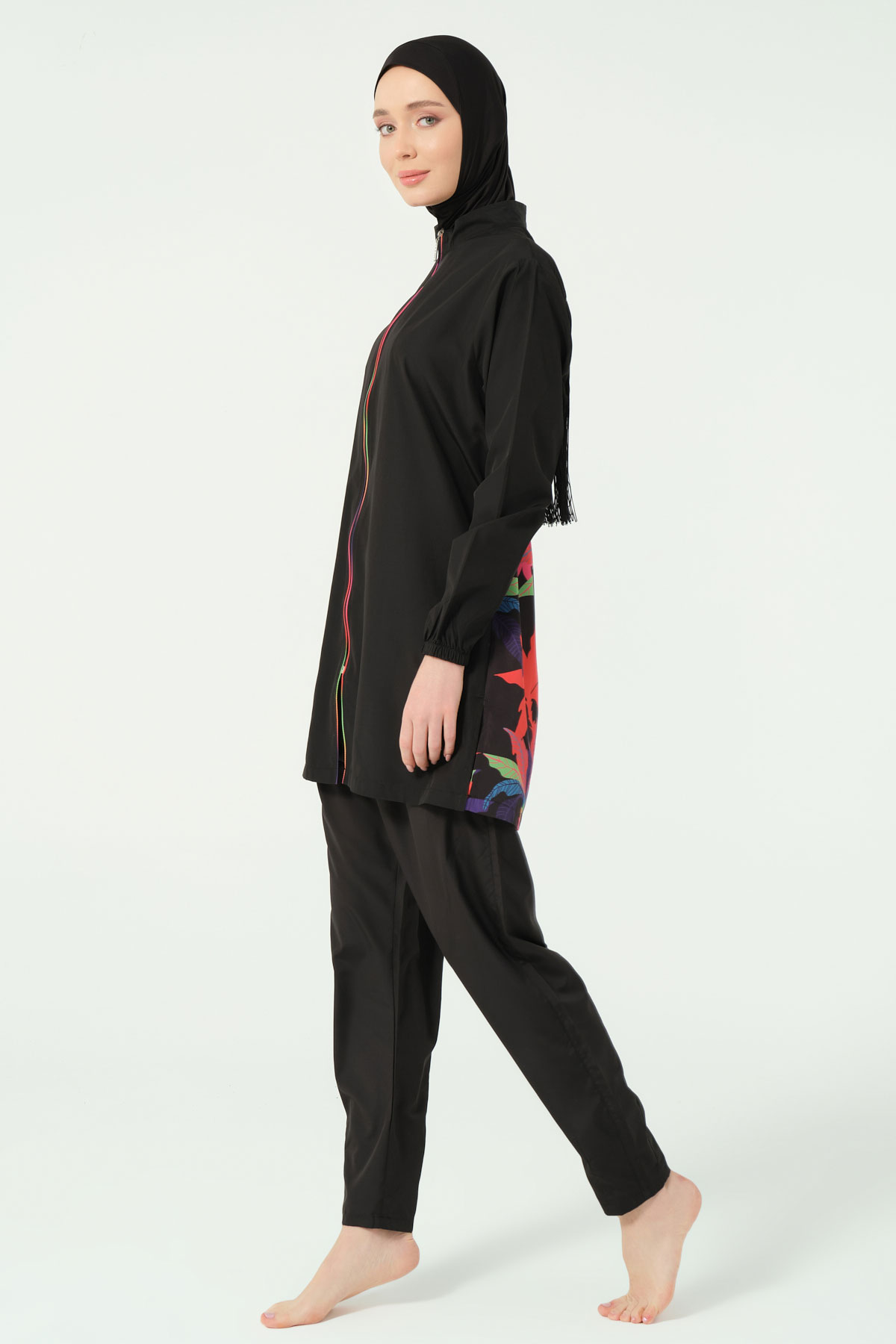 Alfasa Kadın Tam Kapalı Tesettür Mayo Fermuarlı Paraşüt Düz Paça Arka Püskül Süslemeli - Siyah - Thumbnail