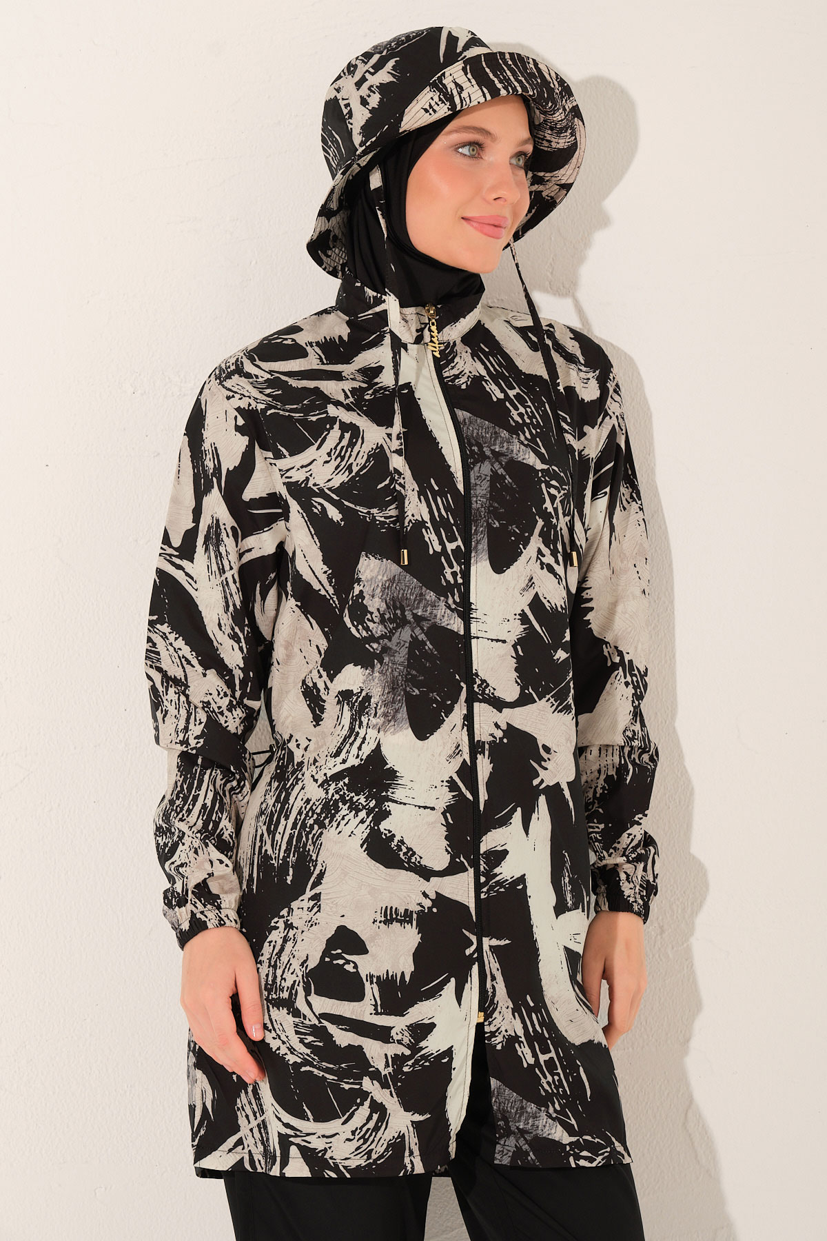 Alfasa Kadın Tam Kapalı Tesettür Mayo Kepli Paraşüt Kumaş Düz Paça Desenli - Siyah - Thumbnail