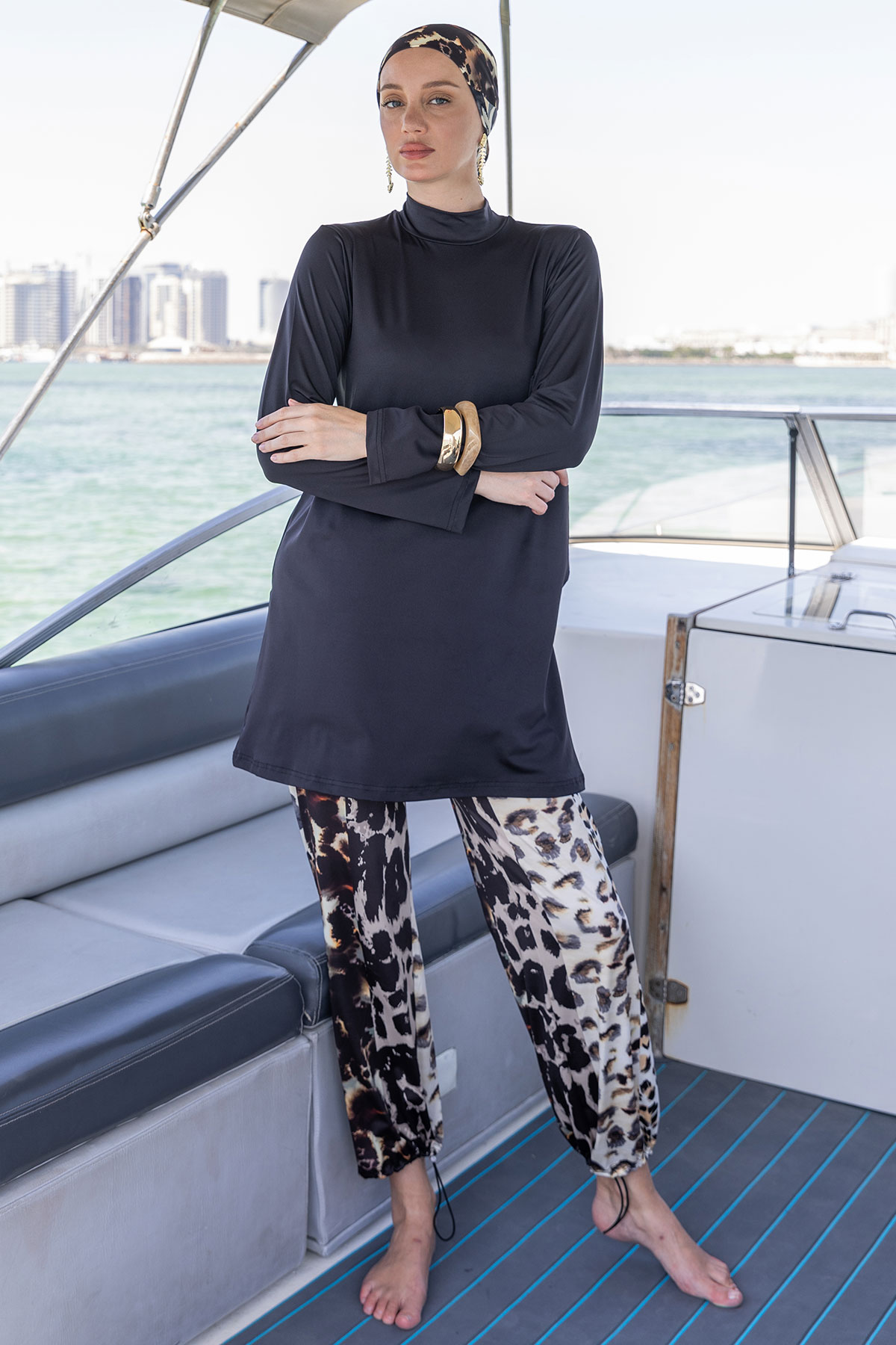 Alfasa Kadın Tam Kapalı Tesettür Mayo Likralı Kumaş Bol Paça Desenli - Siyah - Thumbnail