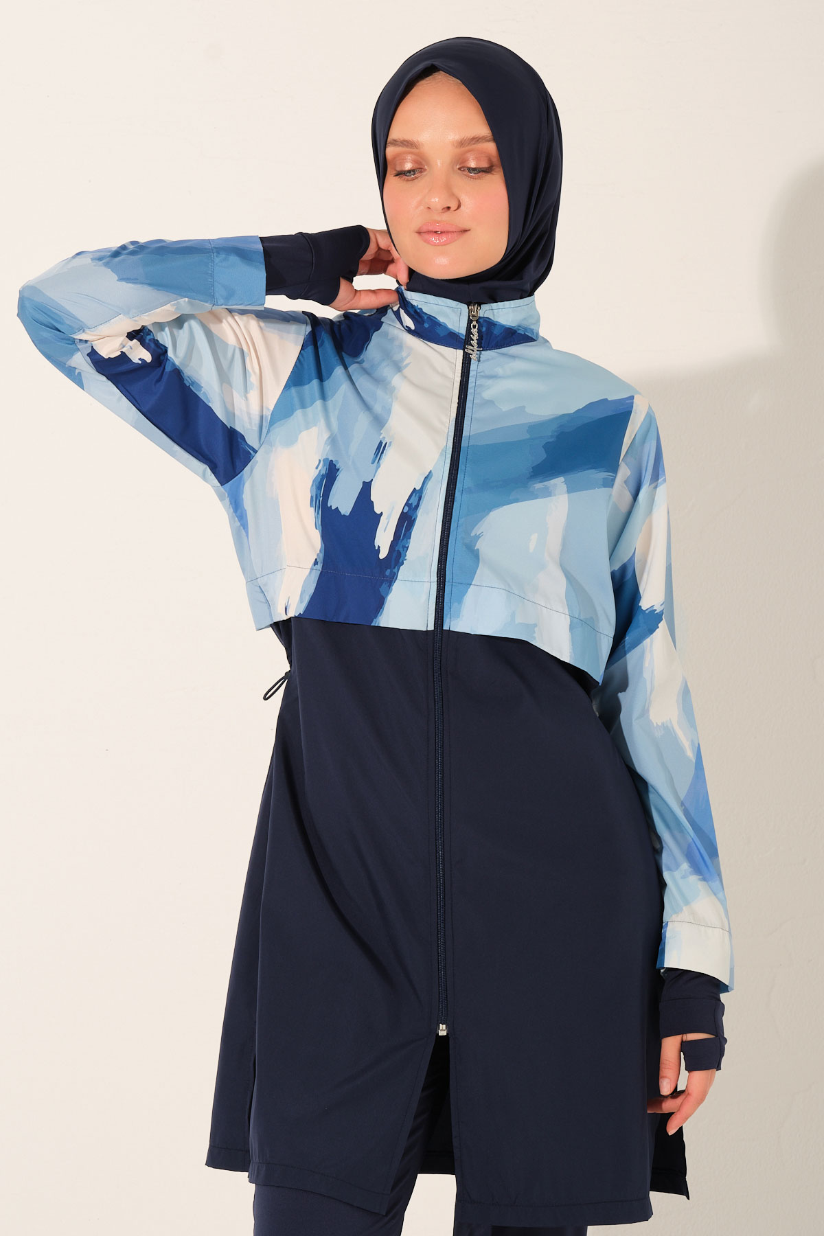 Alfasa Kadın Tam Kapalı Tesettür Mayo Parmak Detaylı Croplu Fermuarlı Paraşüt Kumaş Düz Paça Desenli - Lacivert - Thumbnail