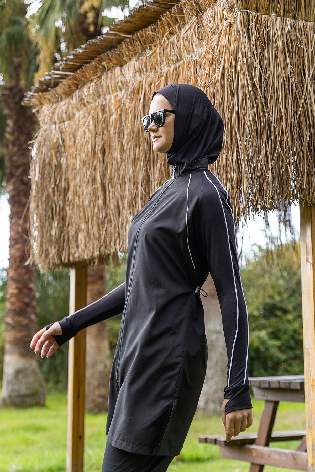 Alfasa Kadın Tam Kapalı Tesettür Mayo Parmak Detaylı Fermuarlı Biyeli Paraşüt Düz Paça - Siyah - Thumbnail