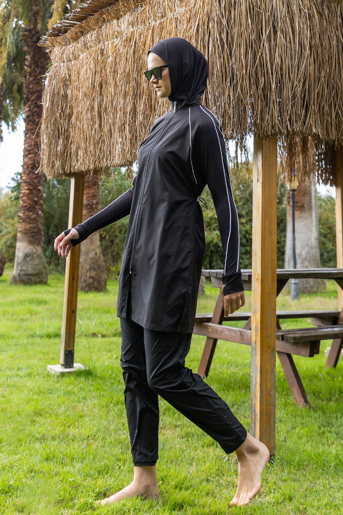 Alfasa Kadın Tam Kapalı Tesettür Mayo Parmak Detaylı Fermuarlı Biyeli Paraşüt Düz Paça - Siyah - Thumbnail