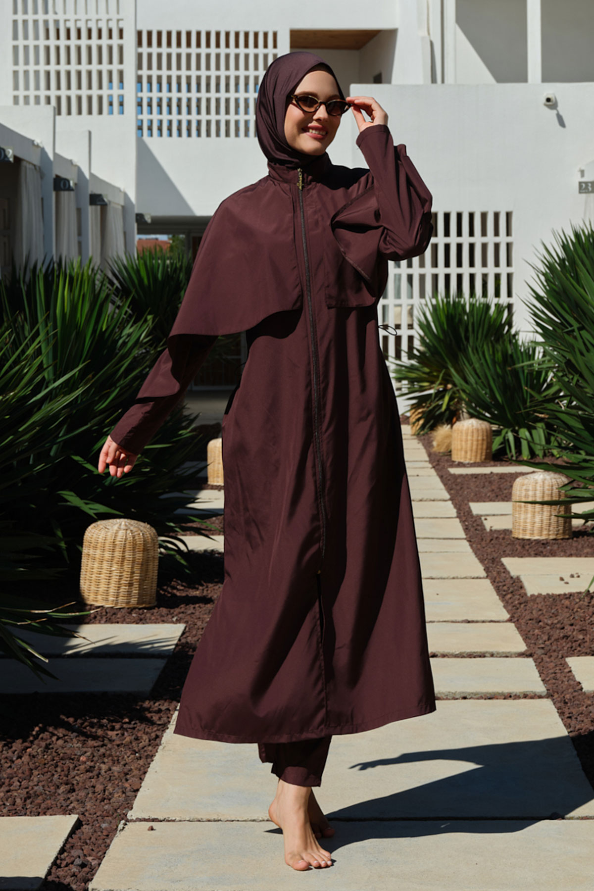 Alfasa Kadın Tam Kapalı Tesettür Mayo Volanlı Uzun Fermuarlı Paraşüt Kumaş Düz Paça - Kahverengi - Thumbnail