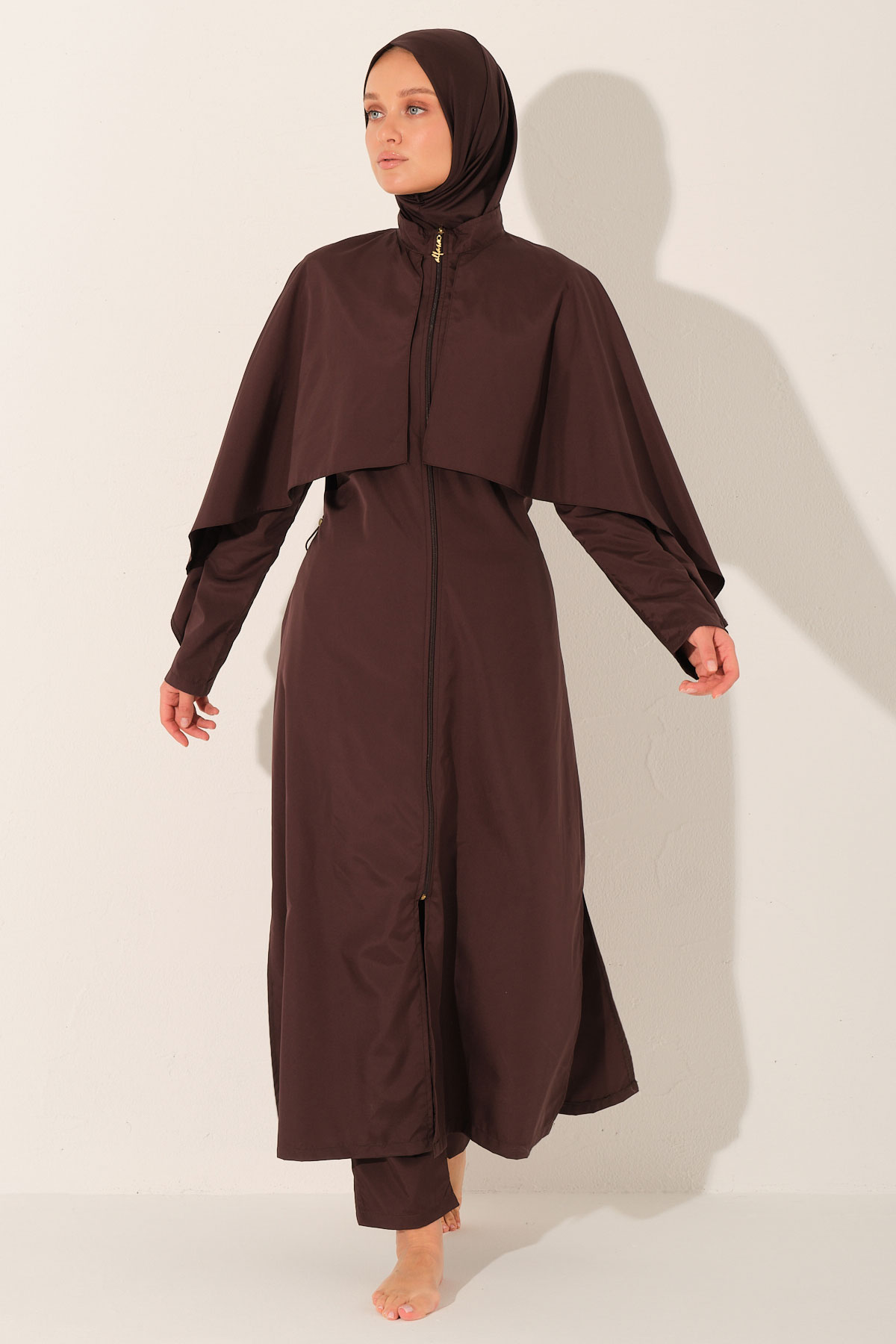 Alfasa Kadın Tam Kapalı Tesettür Mayo Volanlı Uzun Fermuarlı Paraşüt Kumaş Düz Paça - Kahverengi - Thumbnail