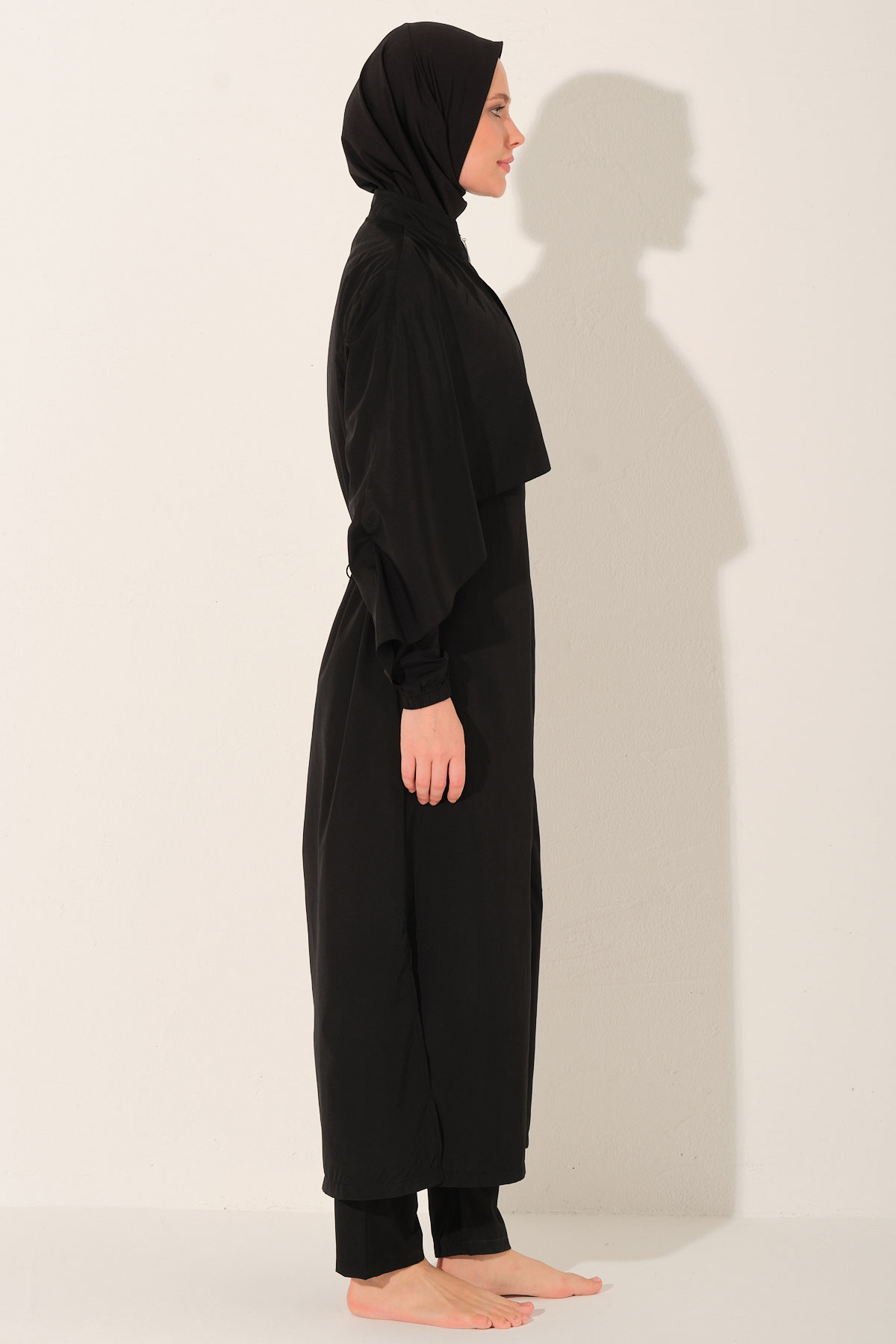 Alfasa Kadın Tam Kapalı Tesettür Mayo Volanlı Uzun Fermuarlı Paraşüt Kumaş Düz Paça - Siyah - Thumbnail