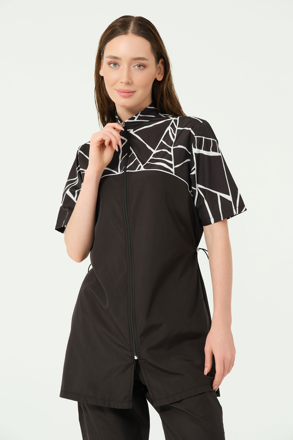 Alfasa Kadın Yarı Kapalı Mayo Şapkalı Fermuarlı Paraşüt Kumaş Desenli Paça Bel Lastikli - Siyah - Thumbnail