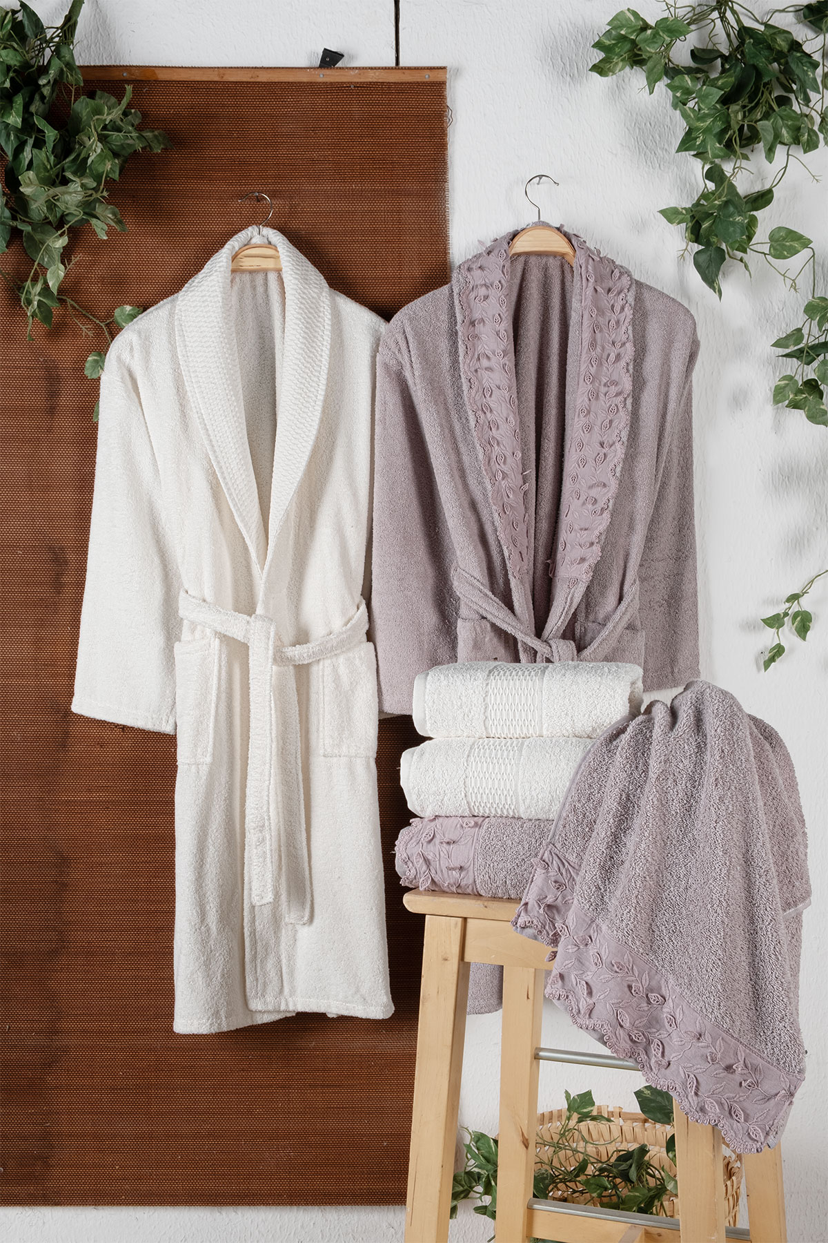 Fiesta Bornoz Seti 6 Parça 3D Bukle Güpürlü - Thumbnail