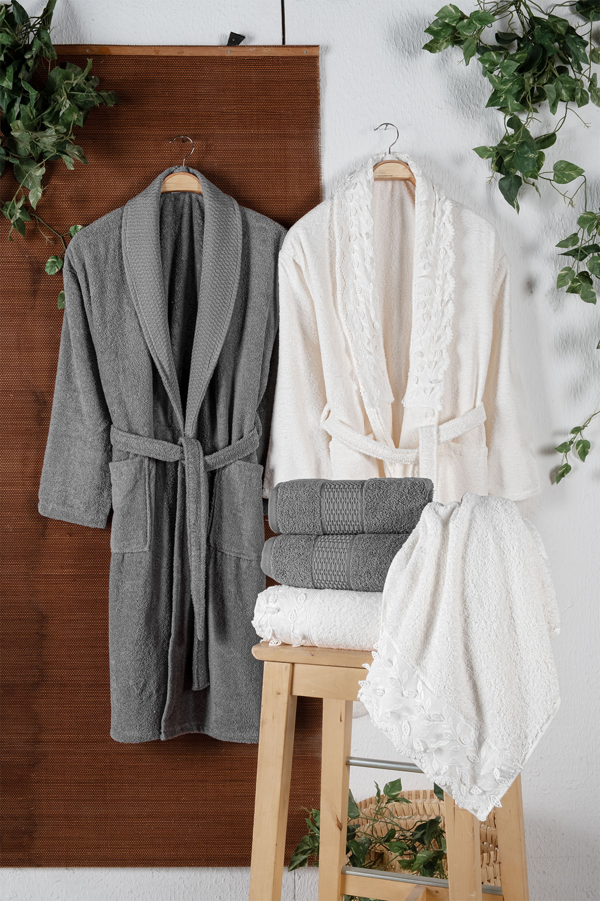 Fiesta Bornoz Seti 6 Parça 3D Bukle Güpürlü - Thumbnail