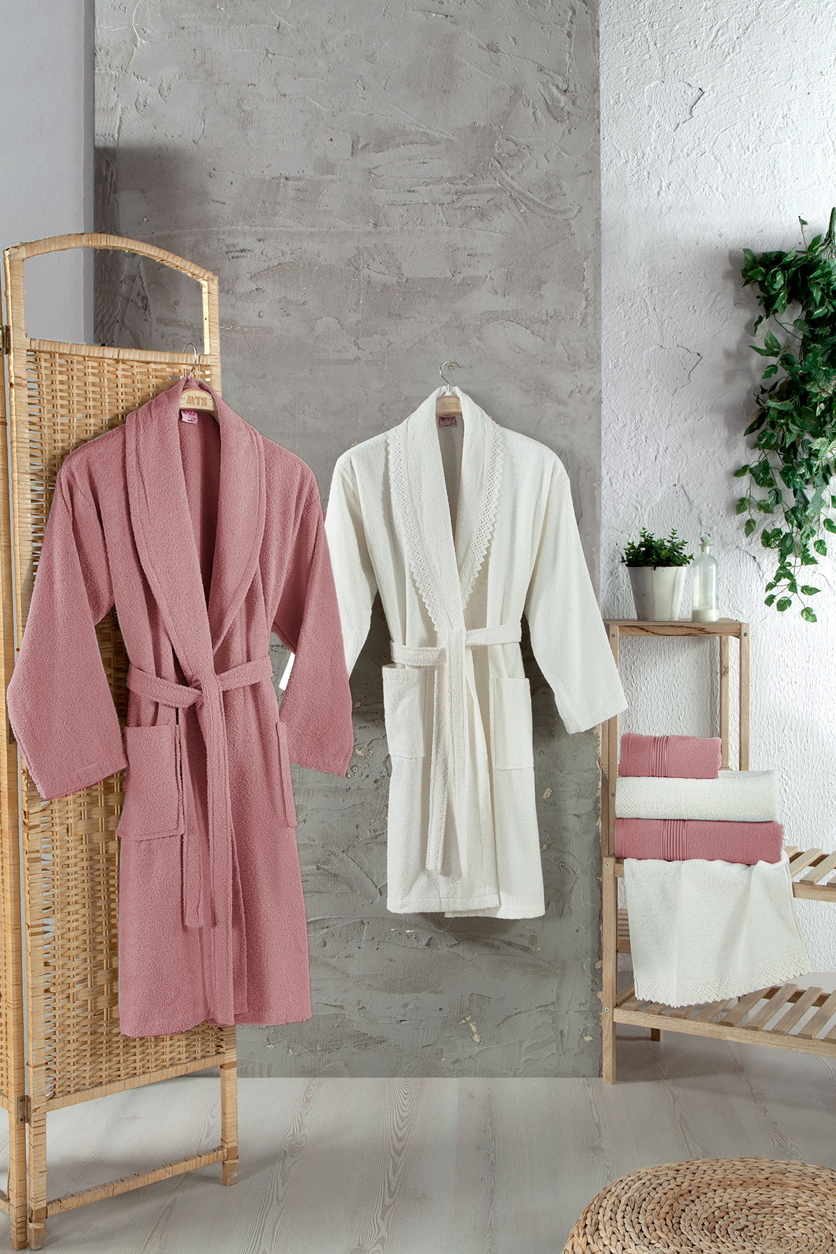 Fiesta Bornoz Seti Kopanaki Güpürlü Bukle 6 Parça - Thumbnail