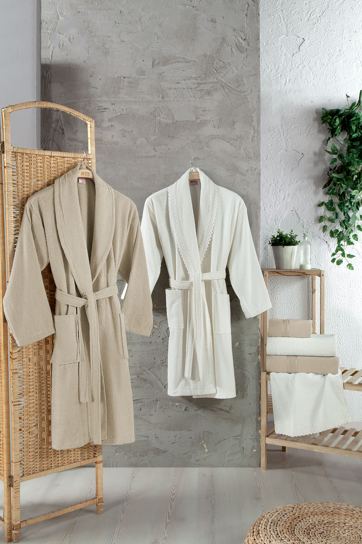 Fiesta Bornoz Seti Kopanaki Güpürlü Bukle 6 Parça - Thumbnail