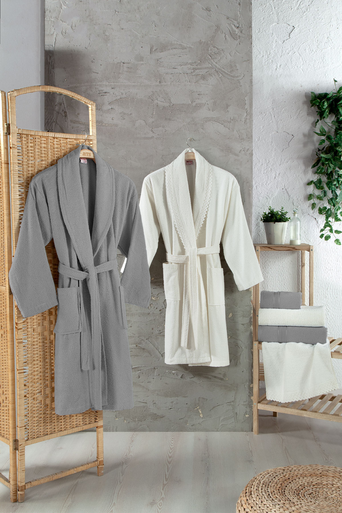 Fiesta Bornoz Seti Kopanaki Güpürlü Bukle 6 Parça - Thumbnail