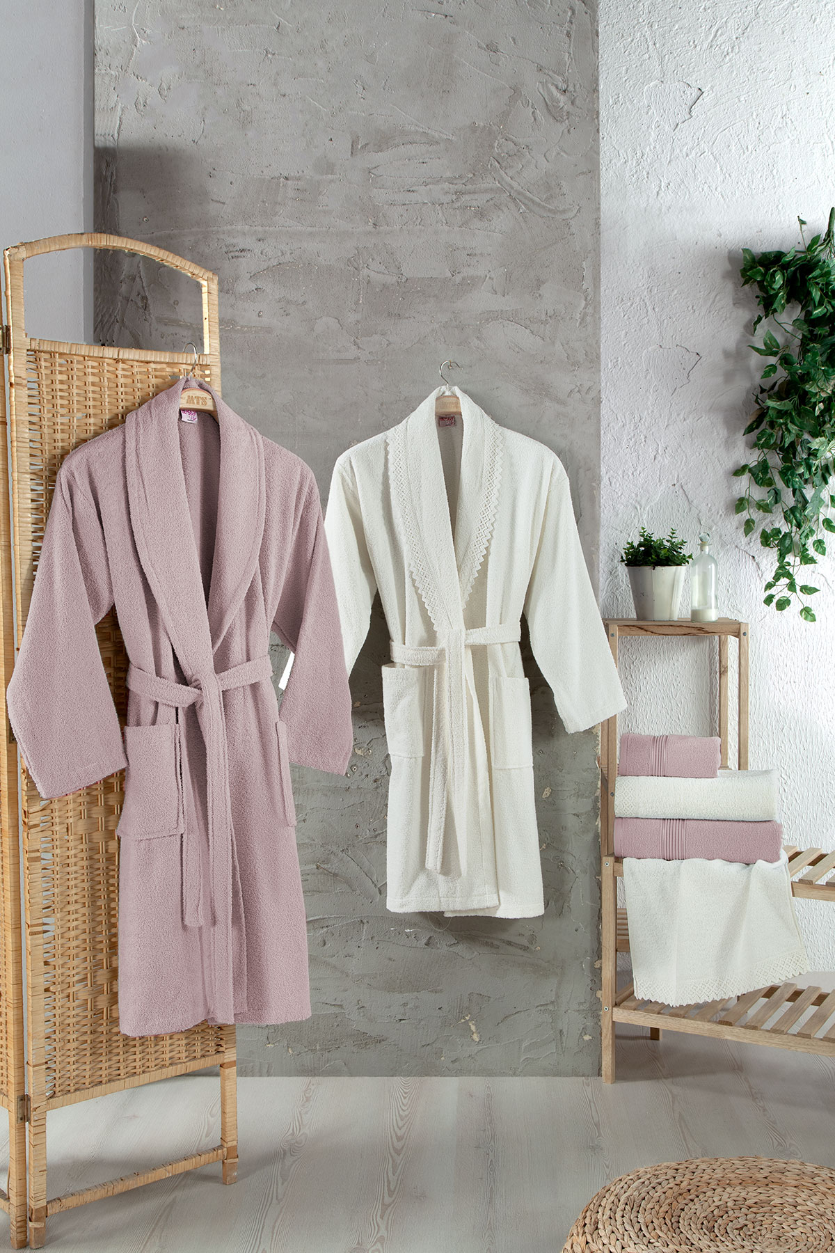 Fiesta Bornoz Seti Kopanaki Güpürlü Bukle 6 Parça - Thumbnail