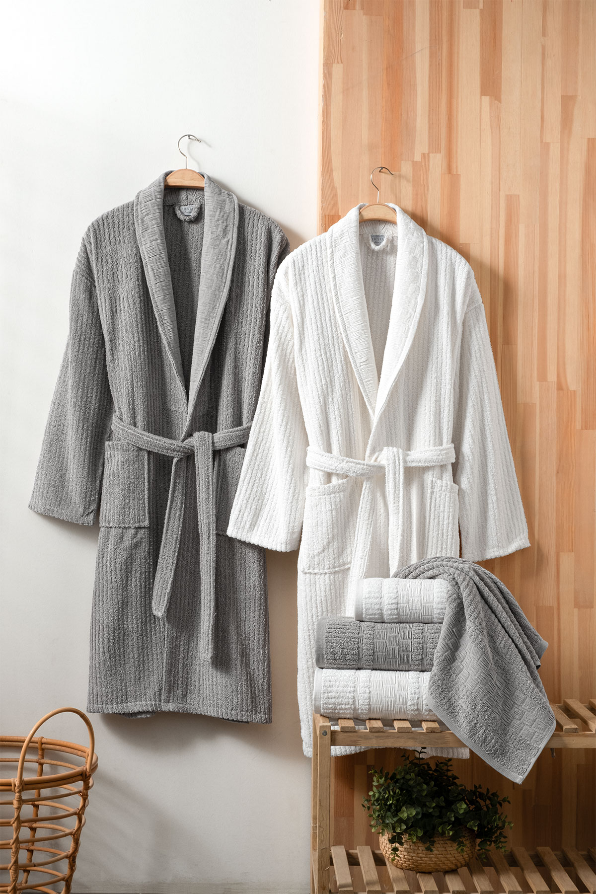 Fiesta Bornoz Seti Luxury Bürümcük Jakarlı 6 Parça - Thumbnail