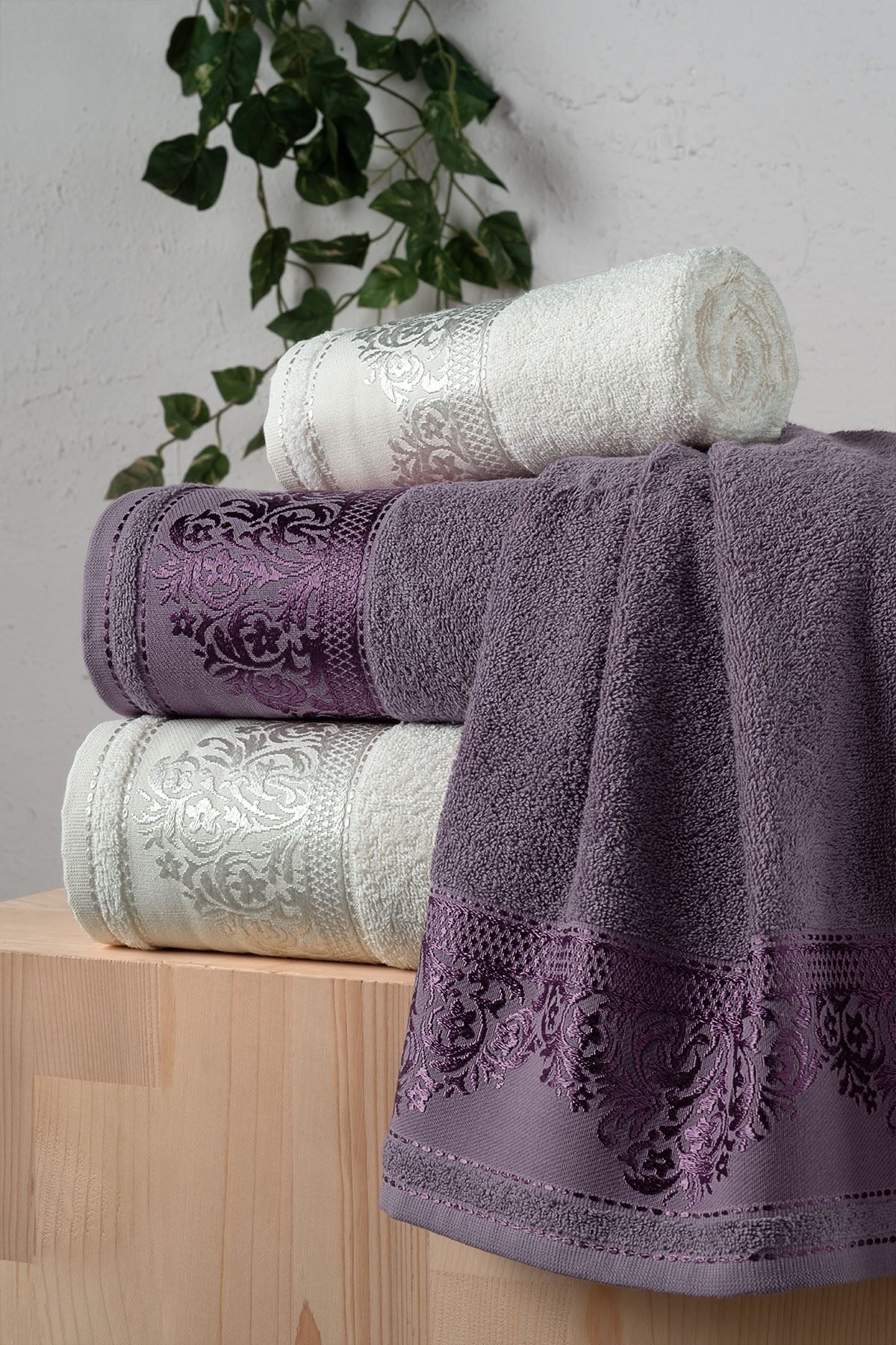 Fiesta Bukle Jakarlı Hamam Takımı - Thumbnail