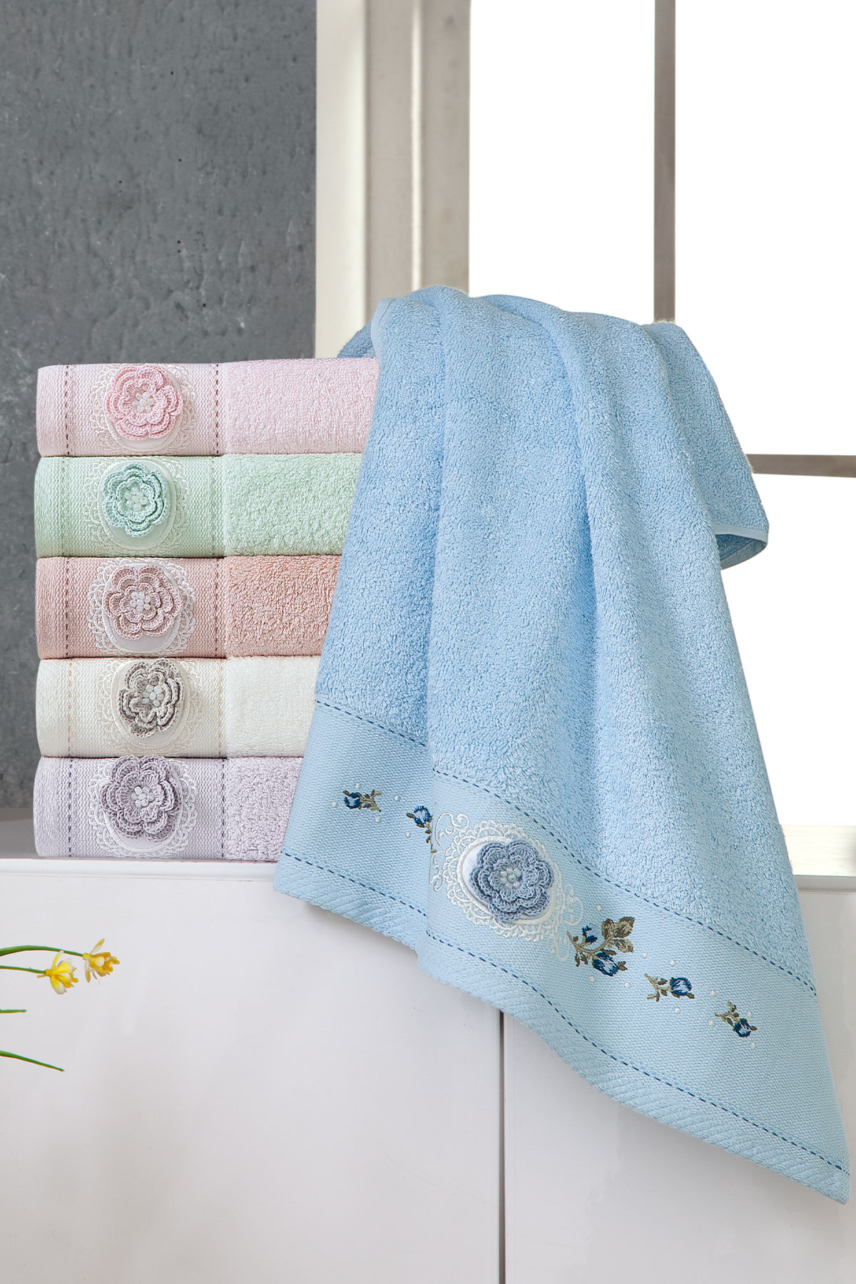 Fiesta El Yüz Havlu Bambu Duygu Nakışlı 50x90 - Thumbnail