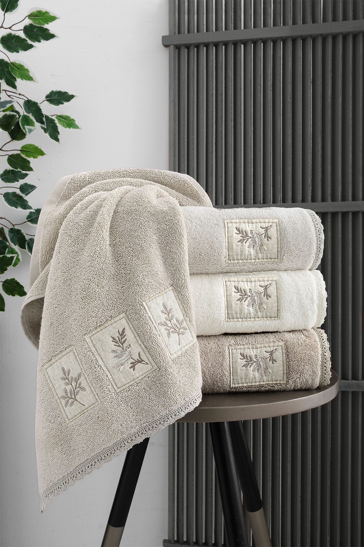 Fiesta El Yüz Havlusu 50x90 Penye Bez Aplikeli Nakışlı - Thumbnail