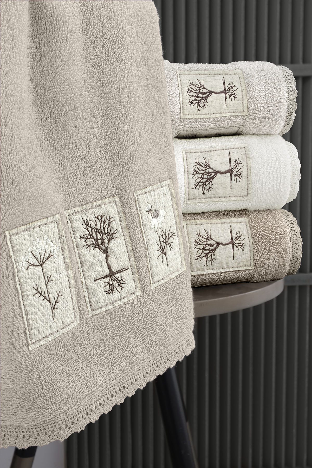 Fiesta El Yüz Havlusu 50x90 Penye Bez Aplikeli Nakışlı - Thumbnail