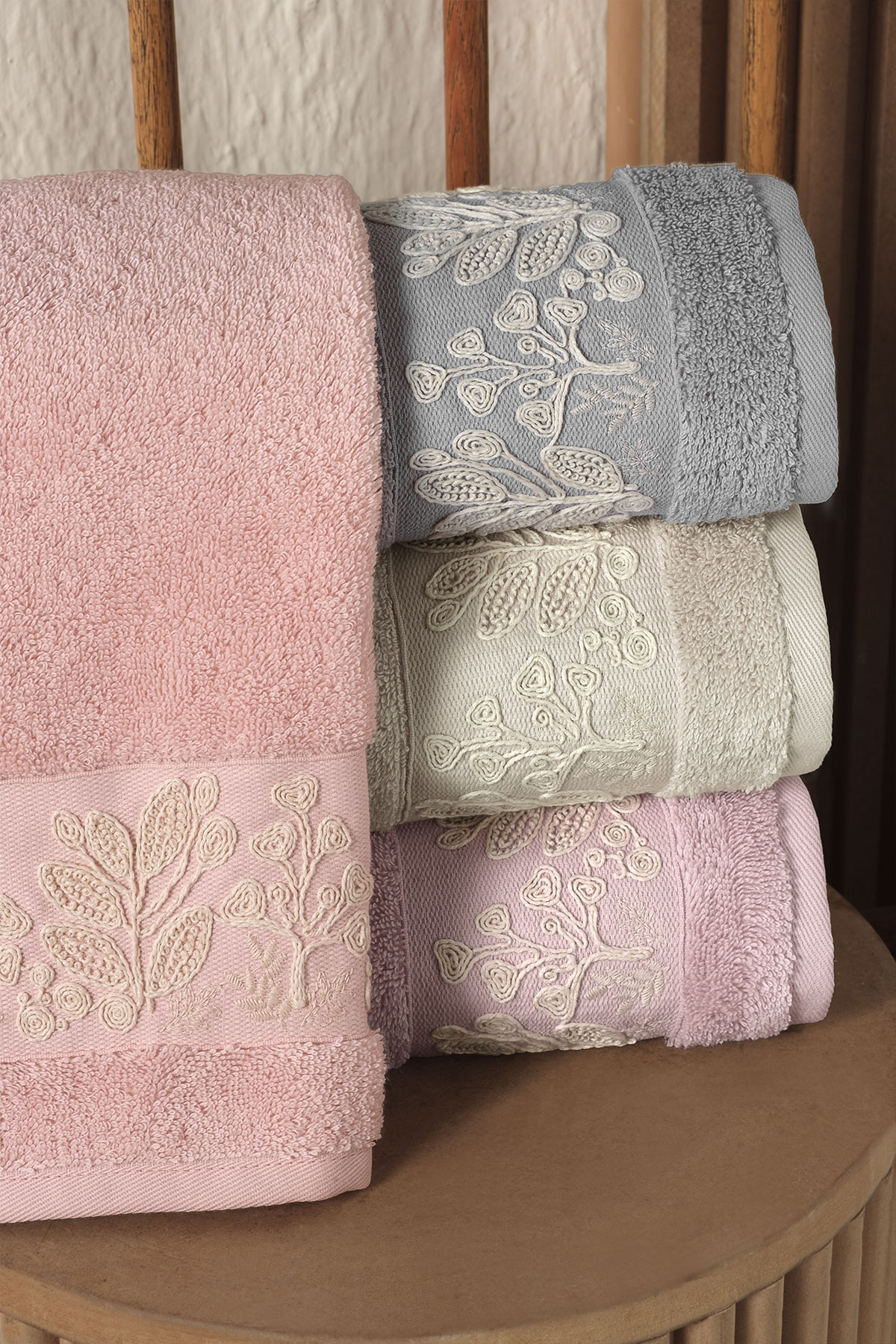 Fiesta El Yüz Havlusu 50x90 Penye Kort Nakışlı - Thumbnail