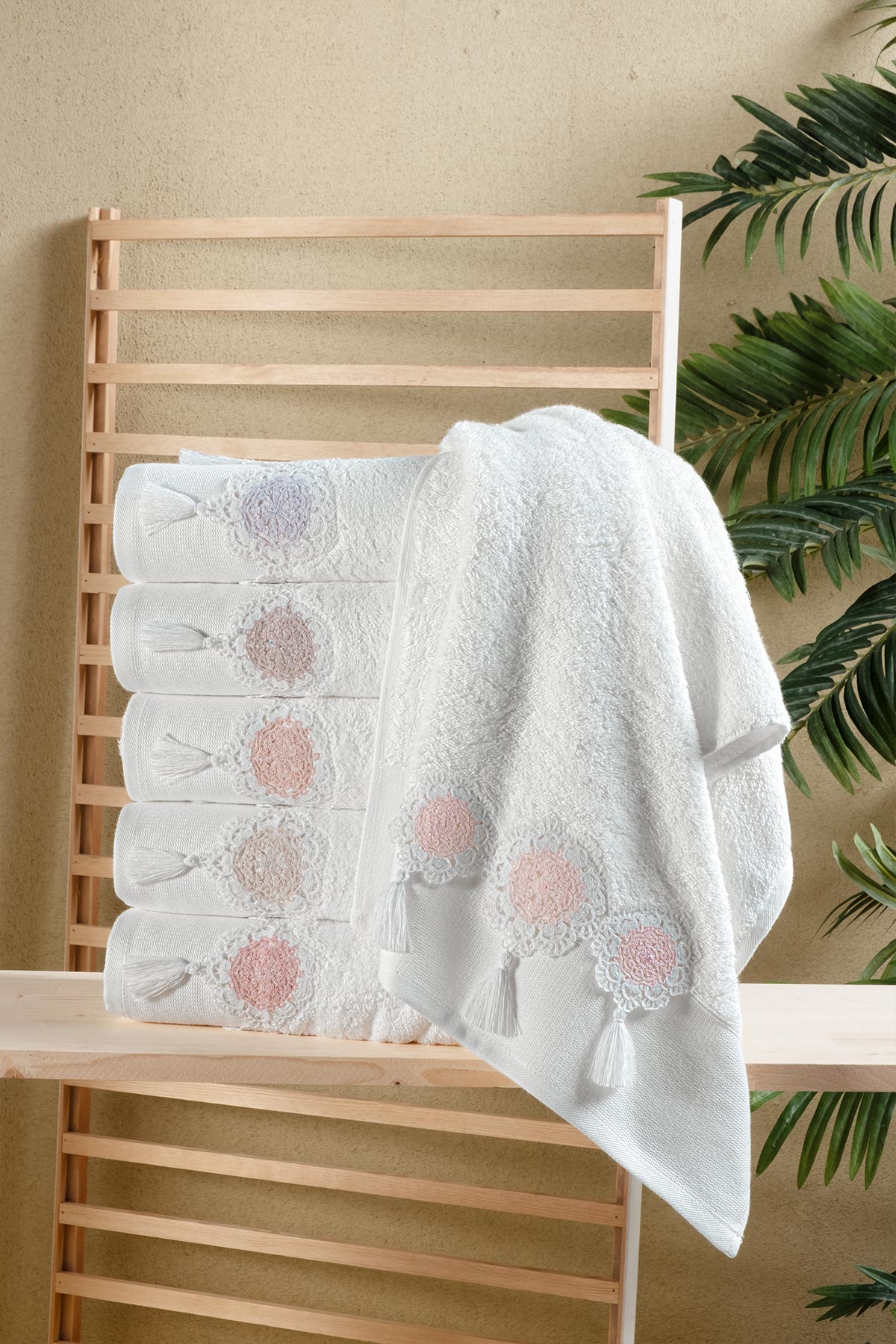 Fiesta El Yüz Havlusu Bambu Süzene Püskül Dantelli 50x90 - Thumbnail