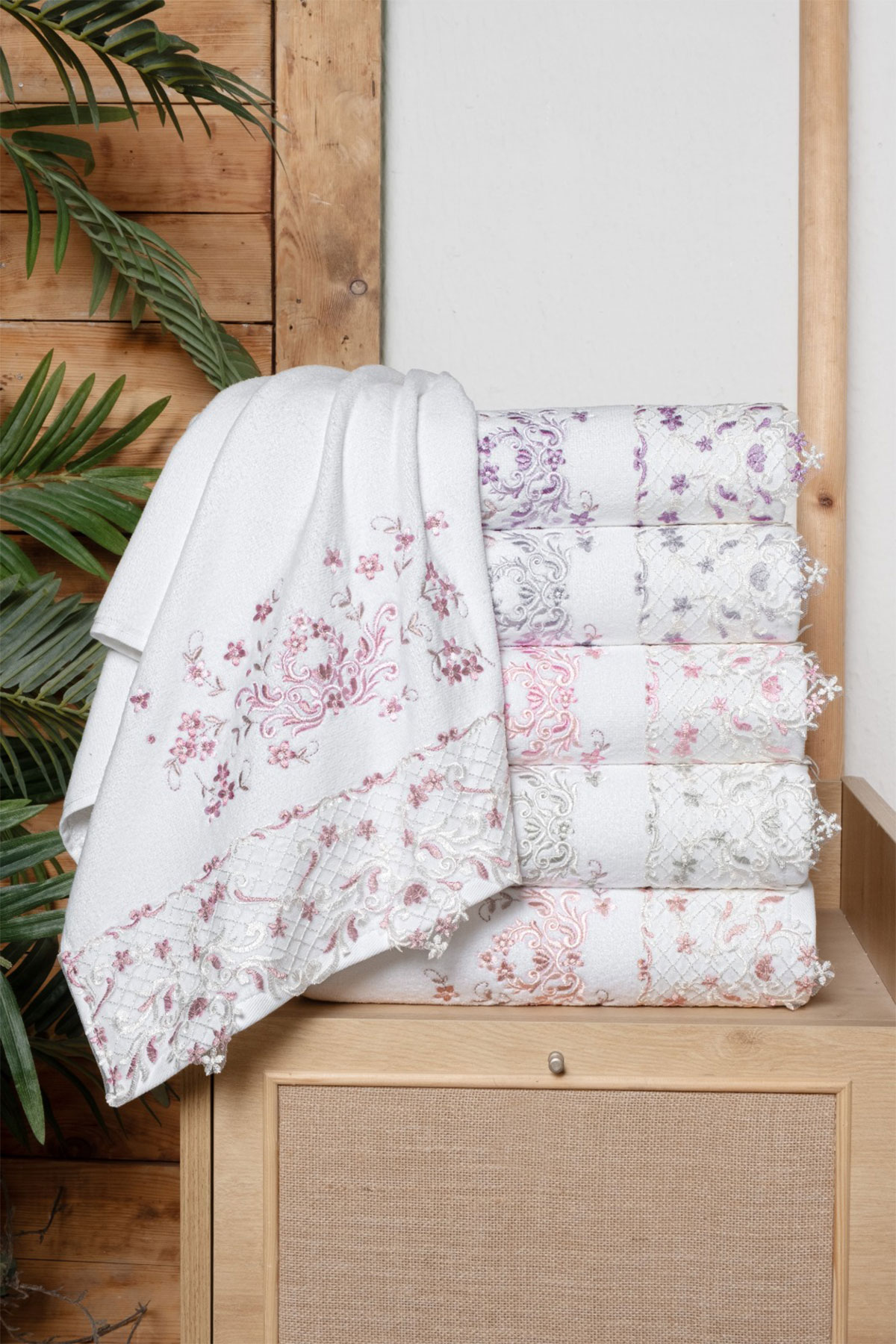 Fiesta El Yüz Havlusu Kadife Organze Nakışlı Güpürlü Pamuklu 50x90 - Thumbnail