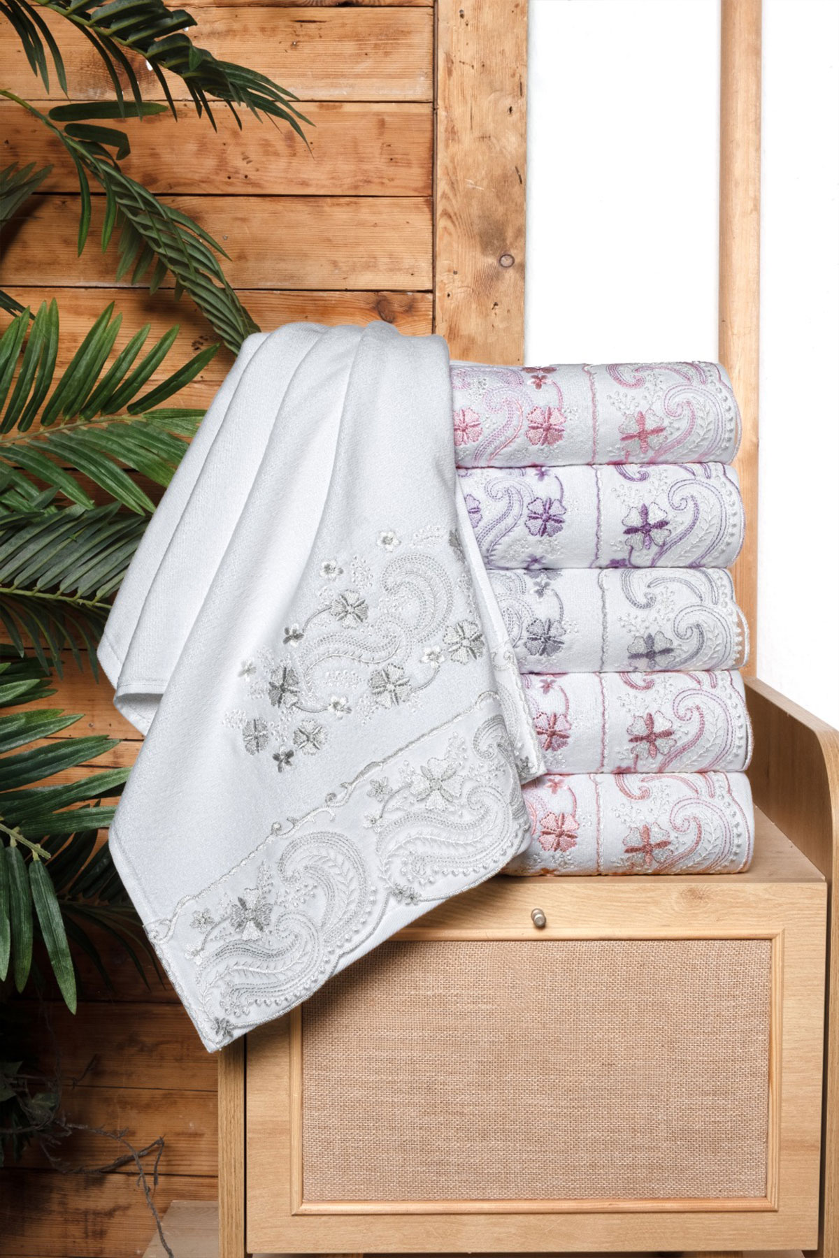 Fiesta El Yüz Havlusu Kadife Organze Nakışlı Güpürlü Pamuklu 50x90 - Thumbnail