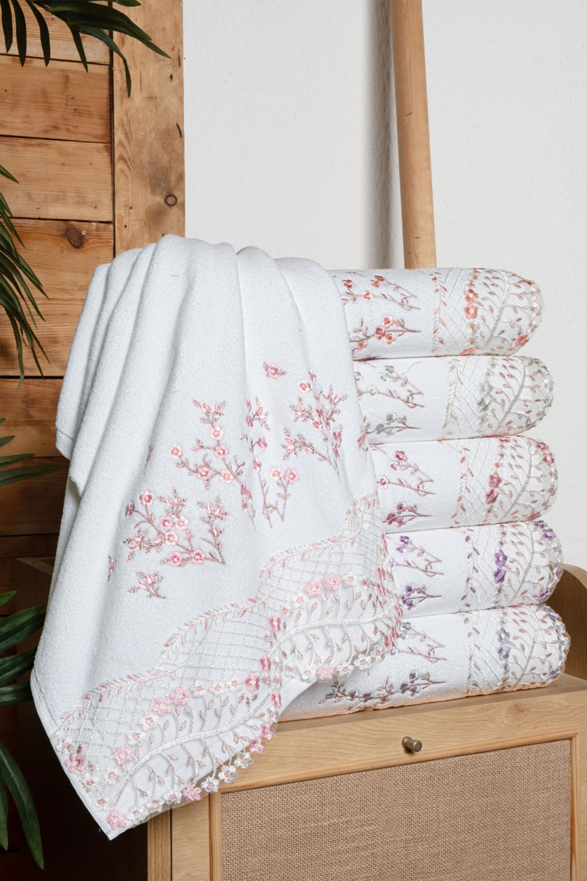 Fiesta El Yüz Havlusu Kadife Organze Nakışlı Güpürlü Pamuklu 50x90 - Thumbnail