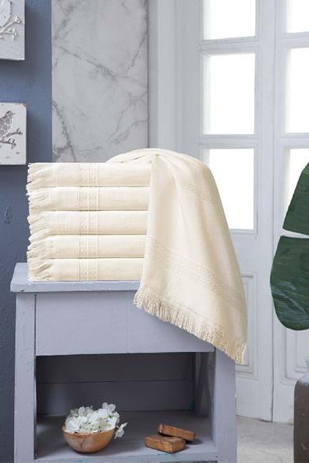 Fiesta El-Yüz Havlusu Soft Kadife Boyama Saçaklı 50x90 - Thumbnail