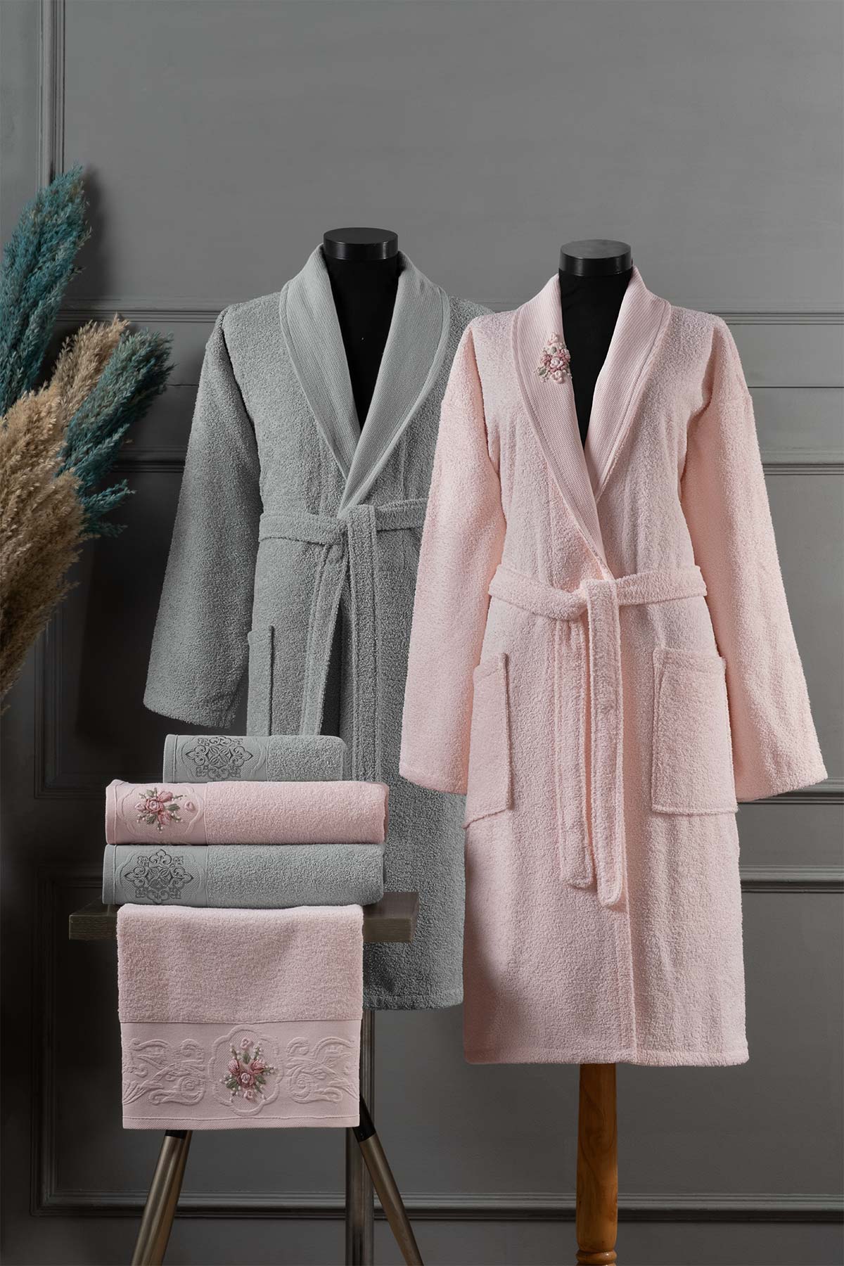 Fiesta Elite Buklet Jakarlı 3D Nakışlı 6 Parça Bornoz Seti %100 Pamuk - Thumbnail