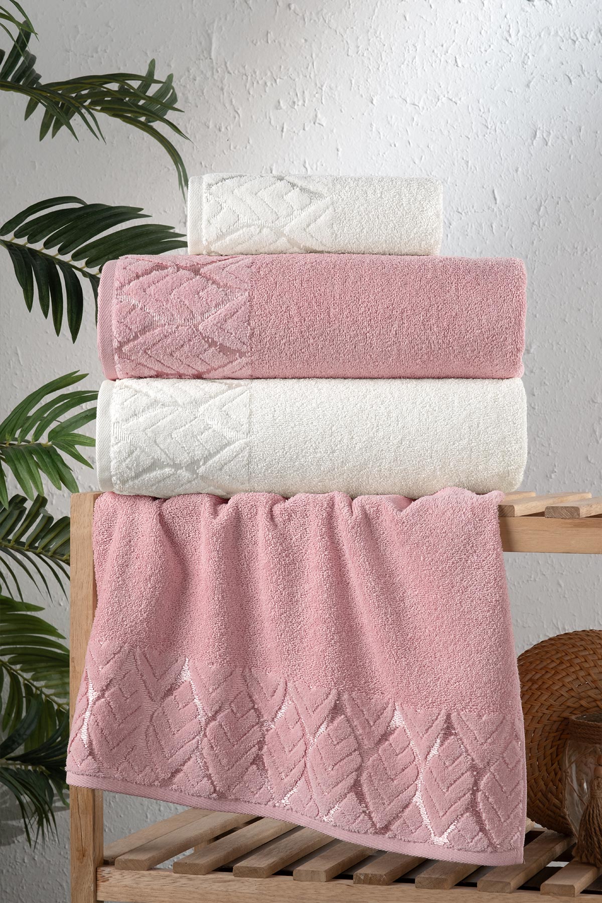 Fiesta Elite Jakarlı 4 Parça Hamam Takımı - Thumbnail