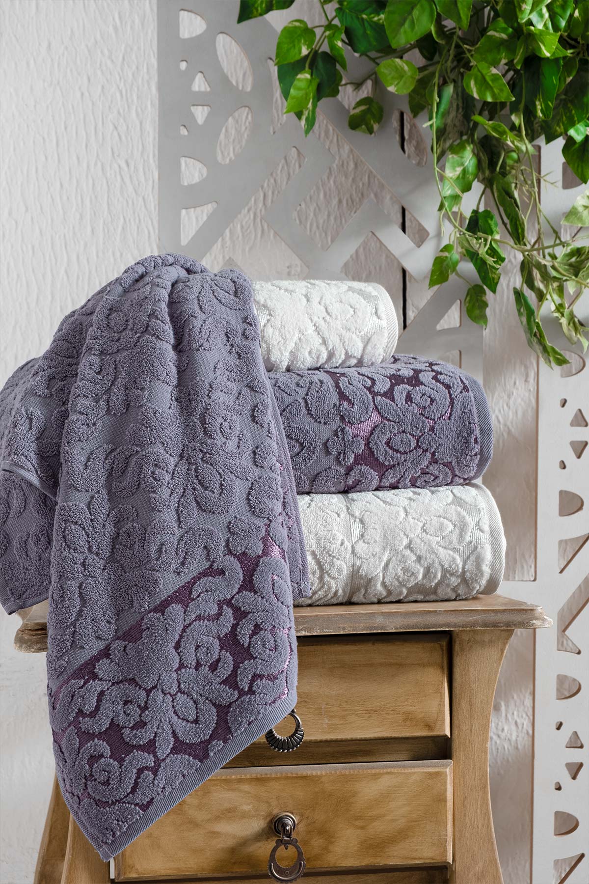 Fiesta Elite Jakarlı 4 Parça Hamam Takımı - Thumbnail