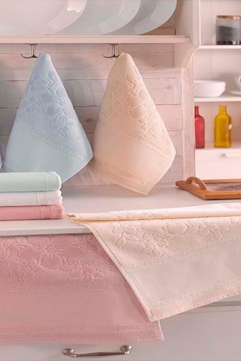 FIESTA - Fiesta İşlemelik Havlu Soft Kadife Jakarlı Etamin 30x50 (1)