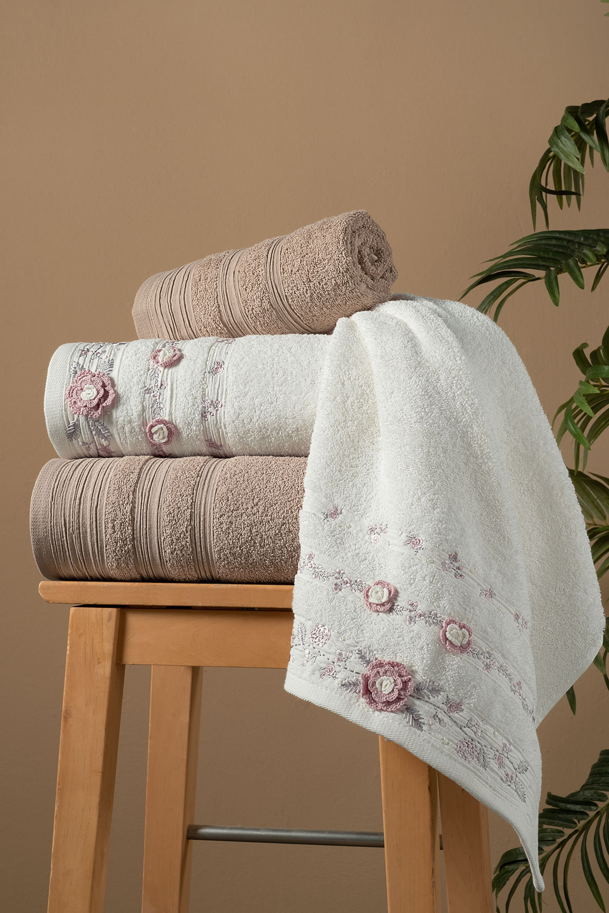 Fiesta Luxury 4 Parça Hamam Takımı - Thumbnail