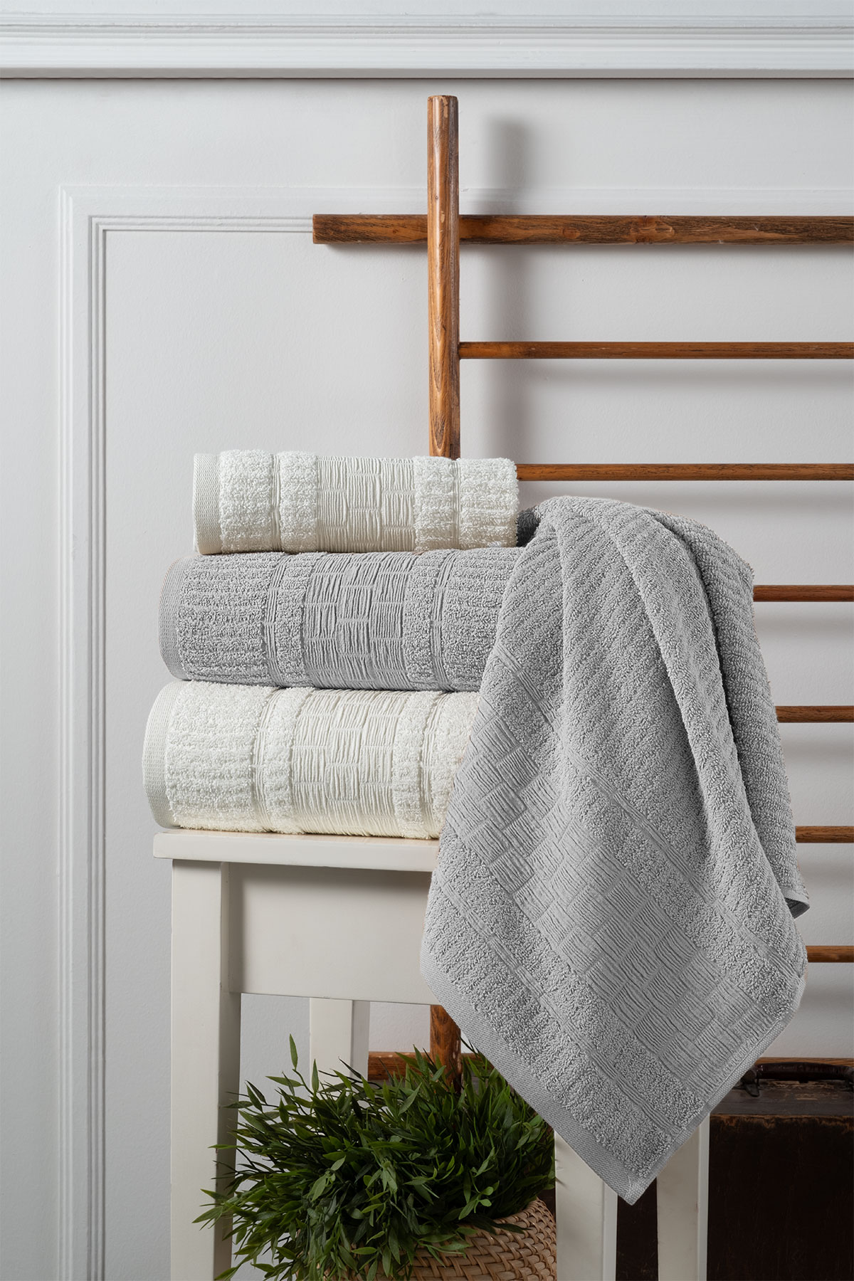 Fiesta Luxury Kare Bürümcük 4 Parça Hamam Takımı - Thumbnail