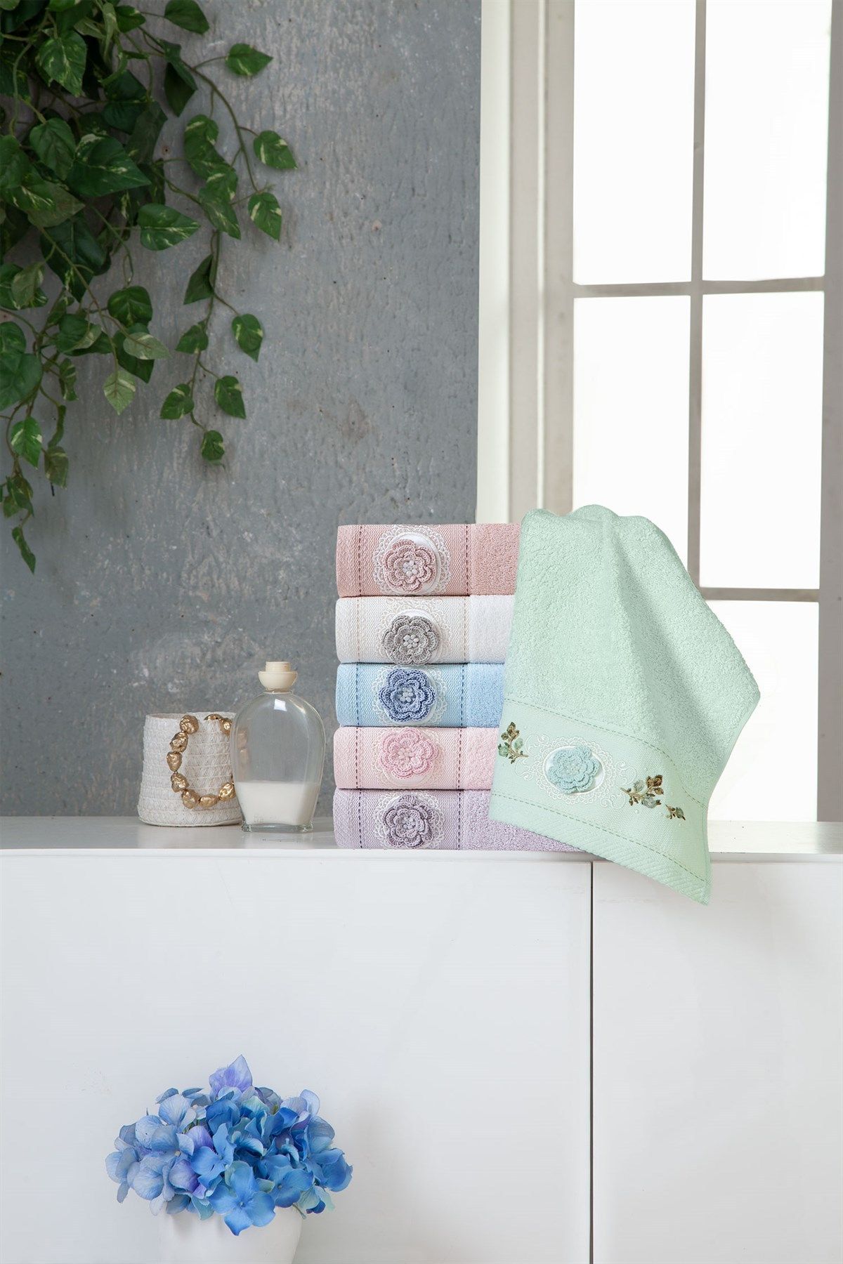 Fiesta Mutfak Havlusu Bambu Nakışlı El İşi Dantelli Duygu 30x50 - Thumbnail