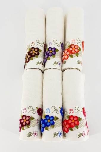 FIESTA - Fiesta Nakışlı El-Yüz Havlusu Soft Kadife Taftink Motif 2 50x90 (1)