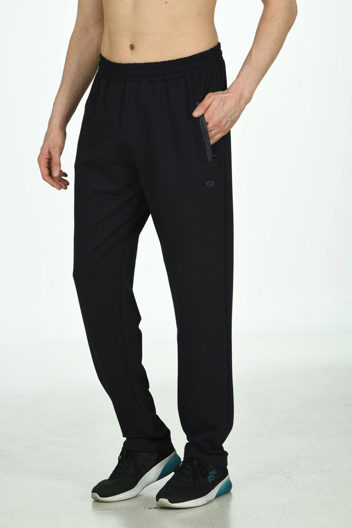 Fm Teksitl Erkek Tek Alt Eşofman Cep Fermuarlı Armalı - Siyah - Thumbnail