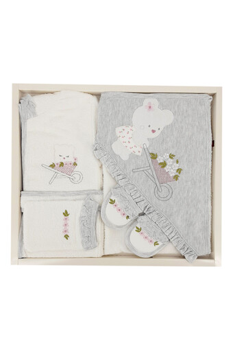 GAYE - Gaye Kız Bebek Bornoz Seti 3'lü Çiçek-Ayıcık Desenli (1)