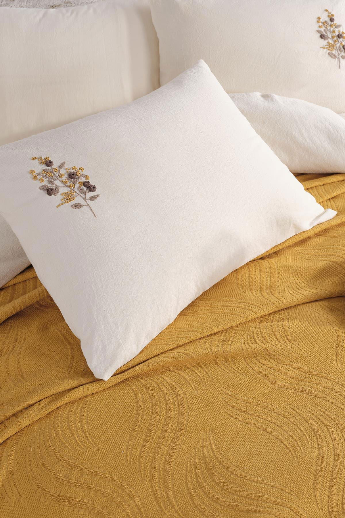 İyi Geceler İstanbul Nevresimli Pike Takımı Royal Crest 5 Parça Pamuklu - Thumbnail