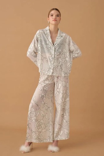 PİERRE CARDİN-JALE PREMİUM - Pierre Cardin Kadın Gömlek Yaka 3'lü Pijama Takımı Büstiyerli Dantelli Alt Yırtmaçlı (1)
