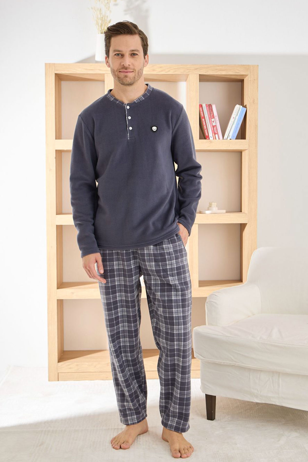 Pijaman Erkek Pijama Takımı Uzun Kollu Üç Düğme Polar Alt Ekose - Siyah - Thumbnail