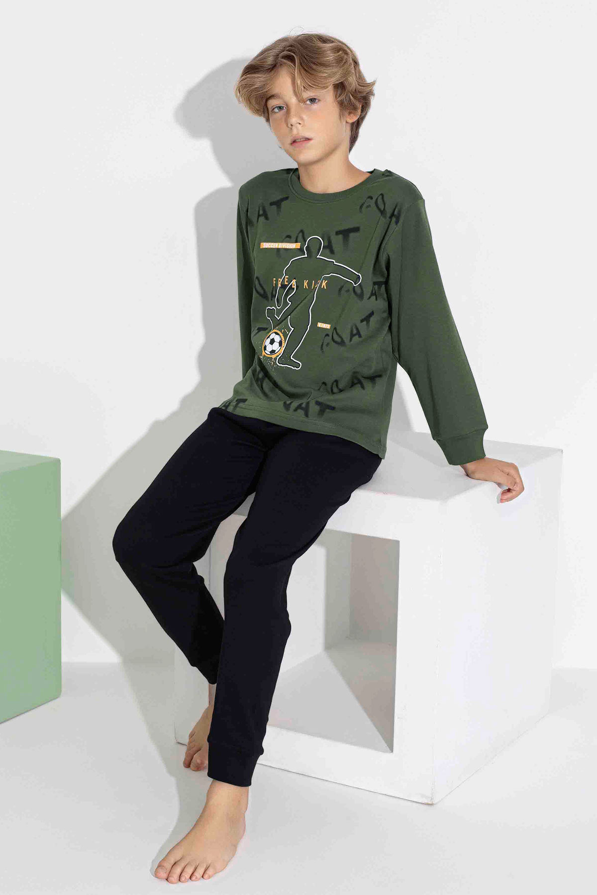 Pijamax Erkek Garson Pijama Takımı Uzun Kollu Futbol Baskılı İnterlok Paça Manşetli - Yeşil - Thumbnail