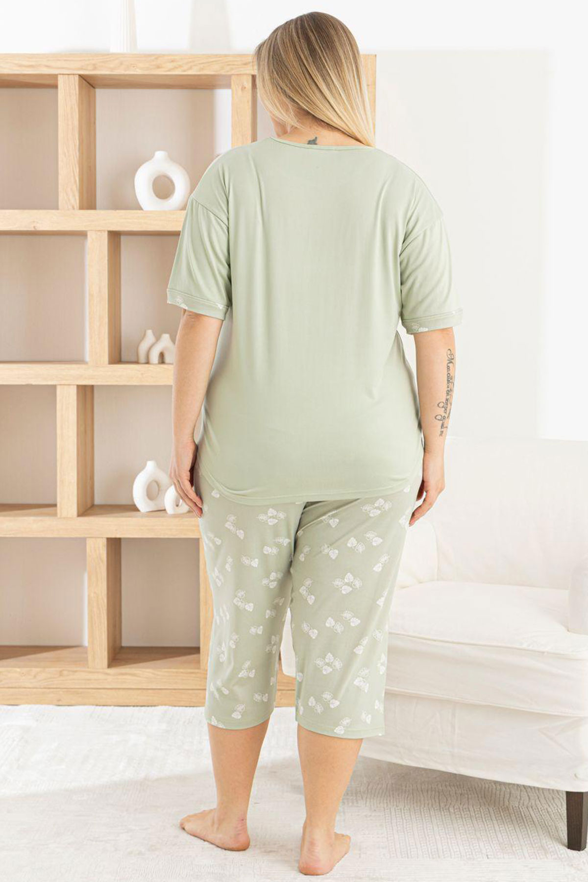 Pijamoni Kadın Büyük Beden Kapri Takımı Kısa Kollu Desenli Milan - Çağla Yeşili - Thumbnail